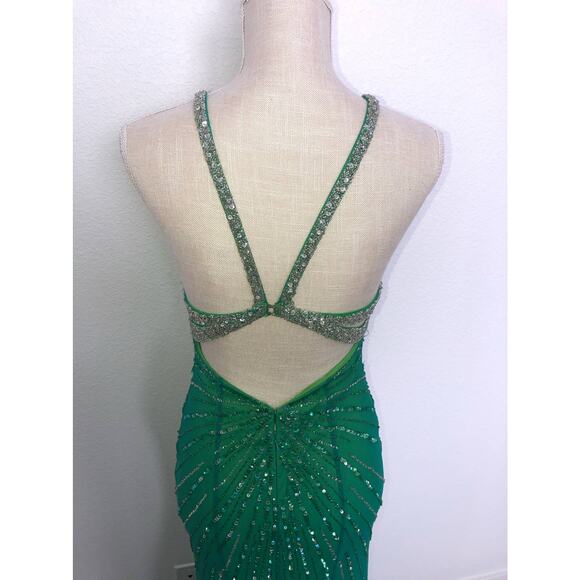 David's Bridal Emerald and Silver Beaded Cutout Prom of Formal Gown - XS - Picture 5 of 6